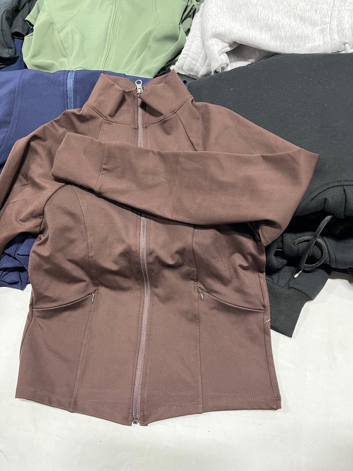 Yüksek yaka kenarları fermuarlı spor ceket takım - Görsel 3