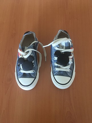 Zara zara 26 numara hiç kullanılmamış mickey mouse kot kumaş ayakkabı