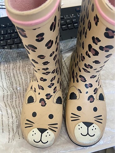 H&M 33 numara leopar yağmur çizmesi