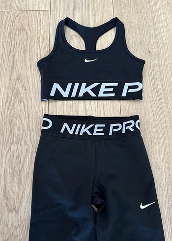 Nike Pro takım - Görsel 3