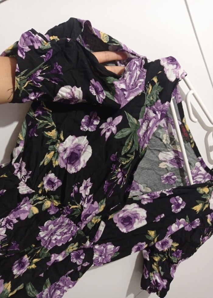 Çiçekli elbise  - Görsel 2