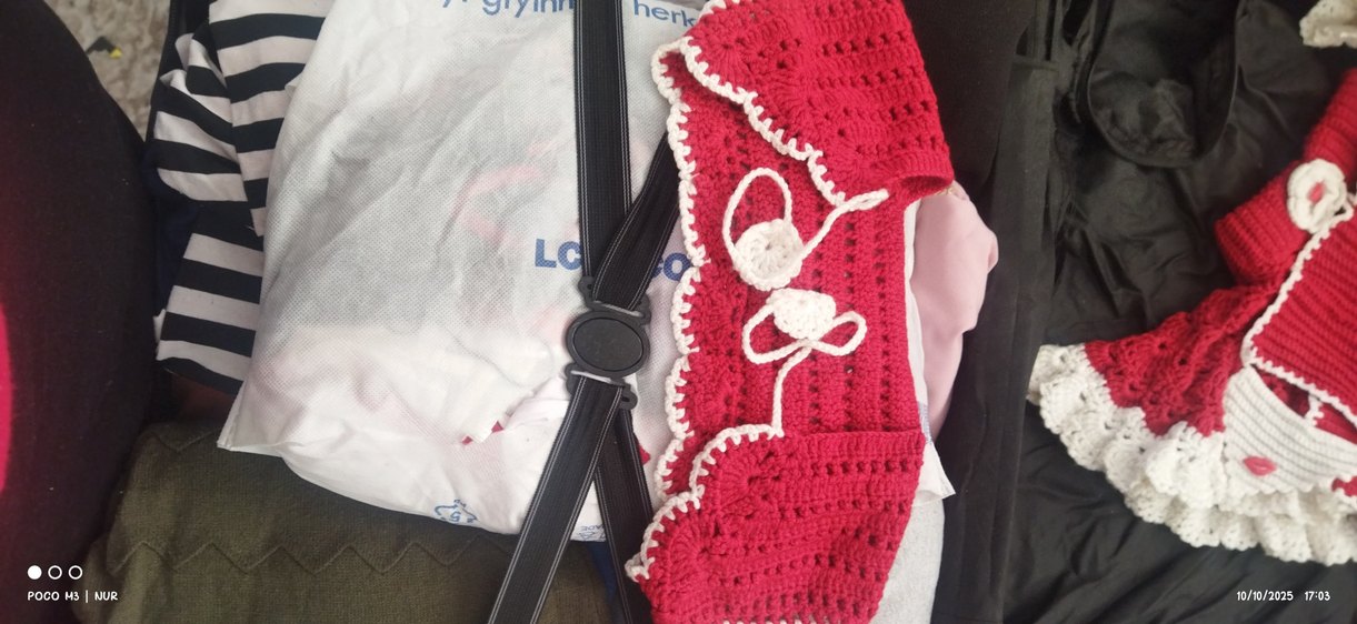 Kız Bebek Örgü Kırmızı Nakışlı Uzun Kollu Takım - Görsel 4