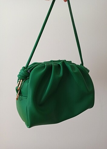 Emnora büzgülü yeşil çanta