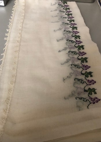 Üzüm salkımı kanaviçe işli namaz örtüsü