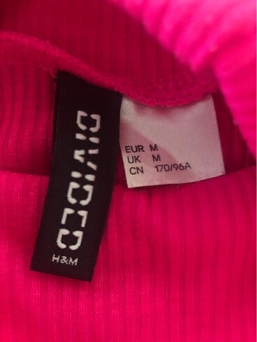 H&M H&M crop bluz -M