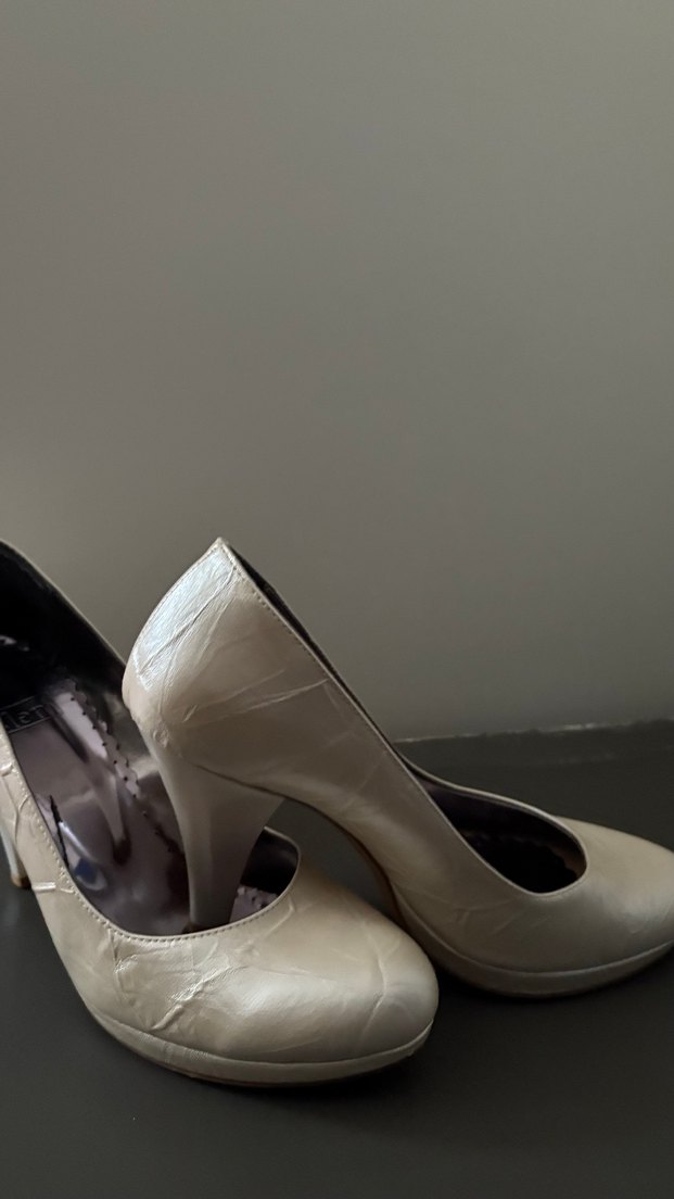 Klasik Beyaz Yılan Desenli Stiletto Topuklu - Görsel 2