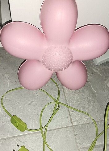 Pembe çiçek modelli kız çocuk gece lambası