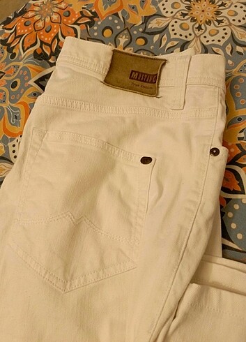 32 Beden beyaz Renk Beyaz #kot #pantolon