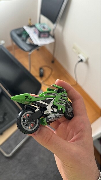  Beden motor figür