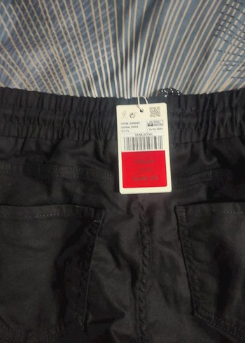 Siyah Bel Detaylı Rahat Kesim - Görsel 2