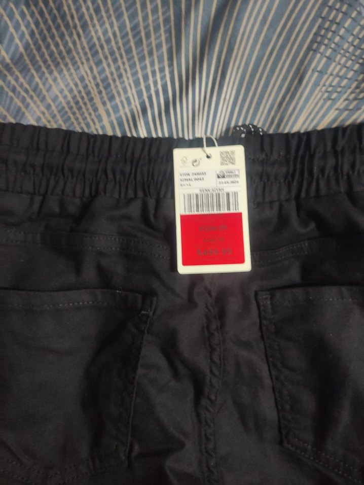 Siyah Bel Detaylı Rahat Kesim - Görsel 2