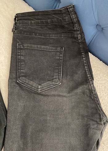 Gri Kemerli Kadın Denim Pantolon - Görsel 4