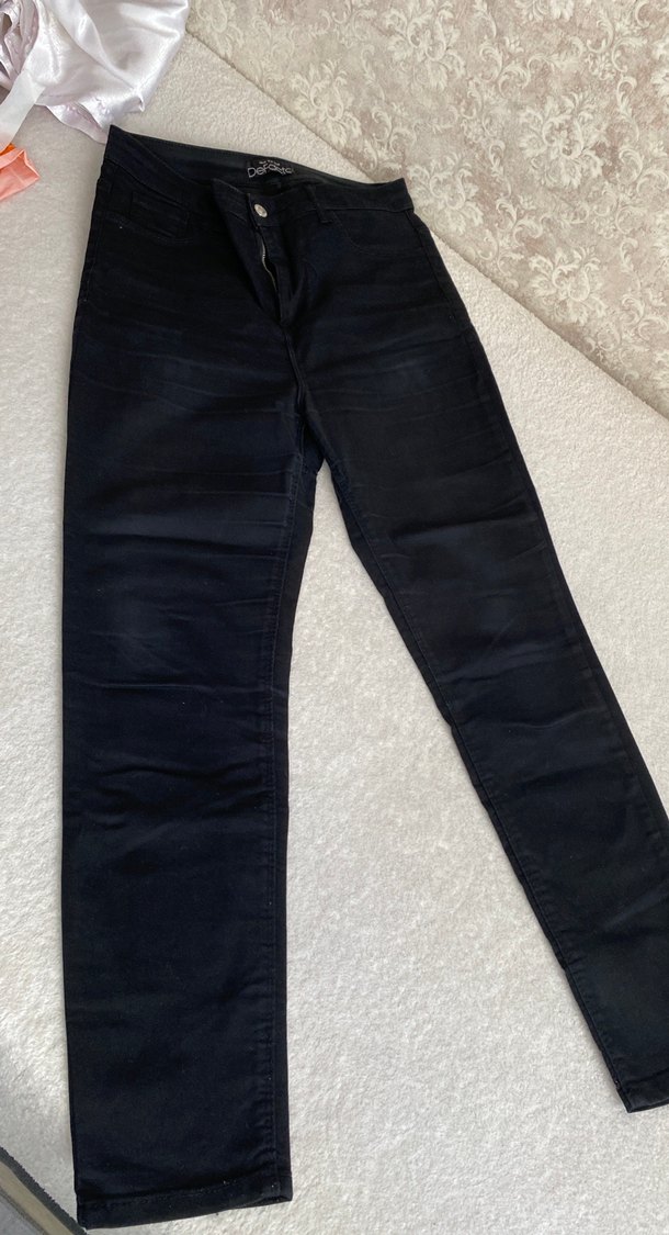 DeFacto Siyah Nakışlı Düğmeli Kadın Kot Pantolon - Görsel 2