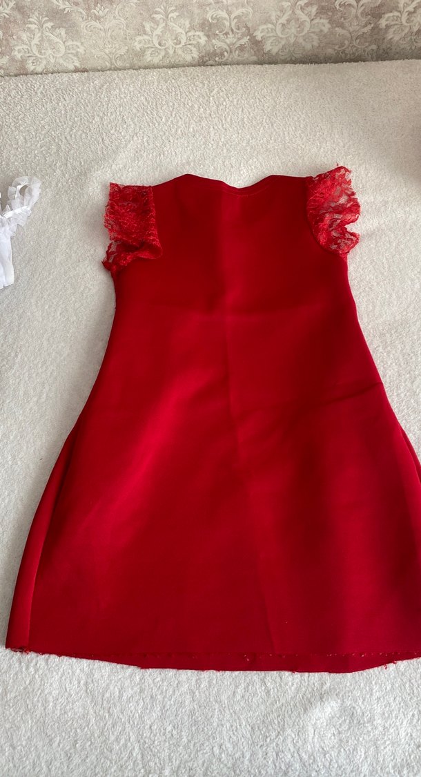 Kız Çocuk Kırmızı Dantel Detaylı Elbise - Görsel 2