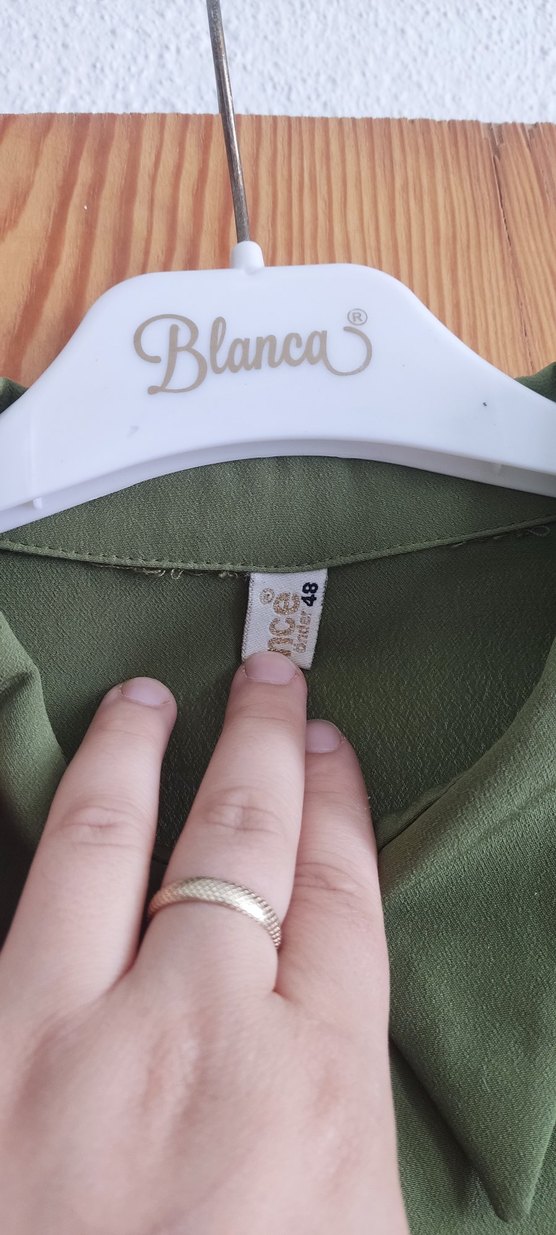 Düğmeli Uzun Kollu Haki Kadın Tunik - Görsel 2