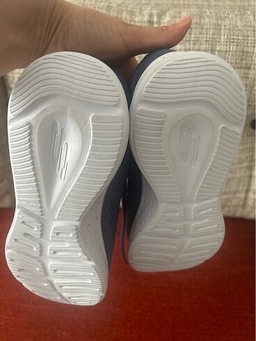 37 Beden Skechers spor ayakkabı yeni