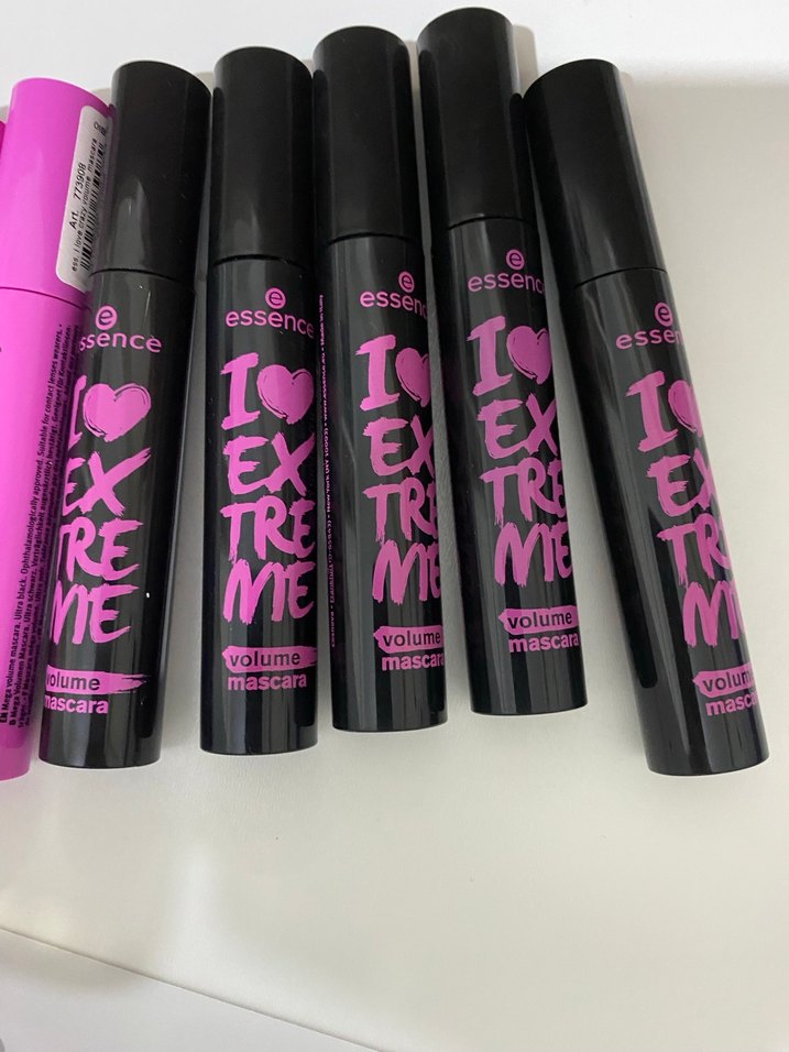 Essence I Love Extreme Maskara - Görsel 3