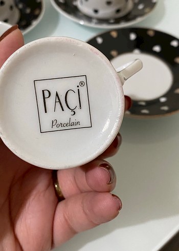 Kalp Desenli Siyah Beyaz Kahve Fincan Seti - Görsel 5