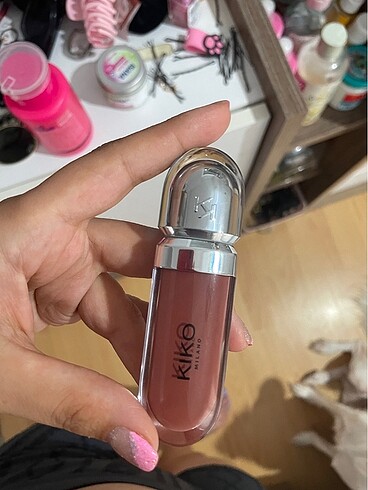 Kiko Lipgloss 21 numara sıfır kutulu Brun Rose