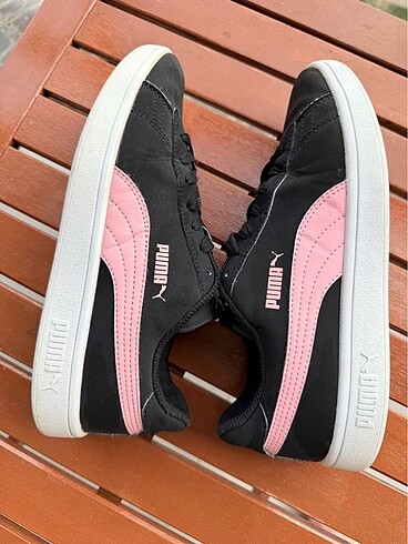38,5 Beden siyah Renk Orj Puma Smash V2 Spor Ayakkabı