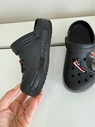 30 Beden siyah Renk Beşiktaş Crocs Terlik