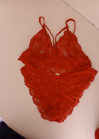 Diğer Kırmızı Dantel Bralet