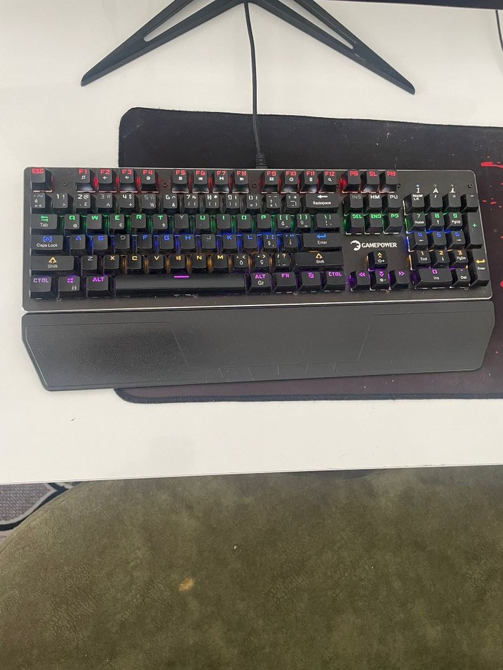 Renkli LED ışıklı mekanik klavye - Görsel 2