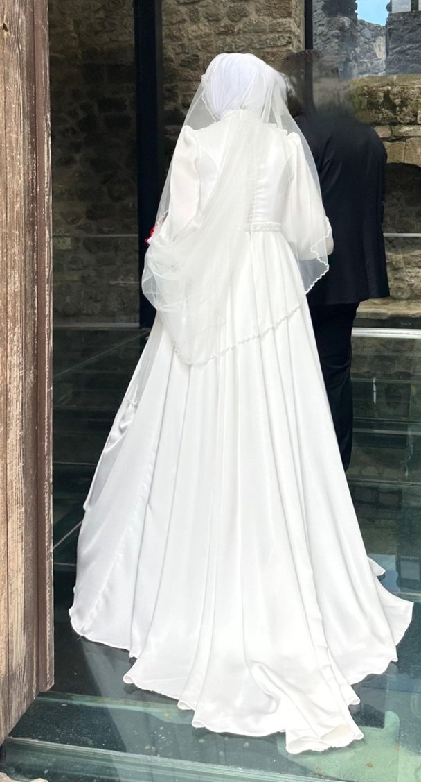 Uzun Kollu Beyaz Özel Dikim Gelinlik - Görsel 3