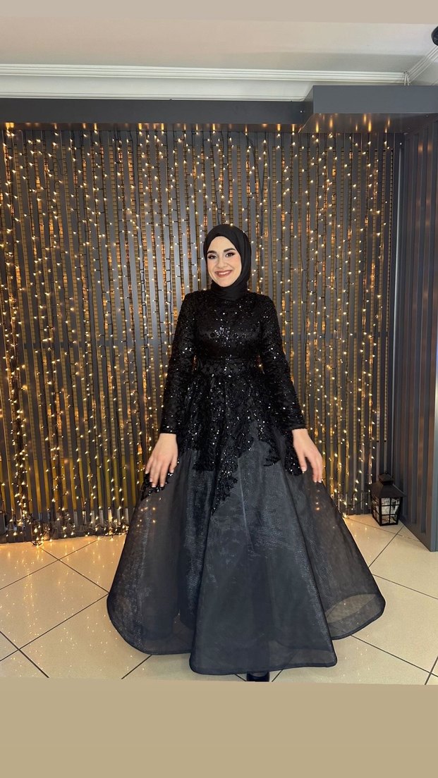 Siyah Nakışlı Uzun Kollu Gotik Abiye Elbise - Görsel 3