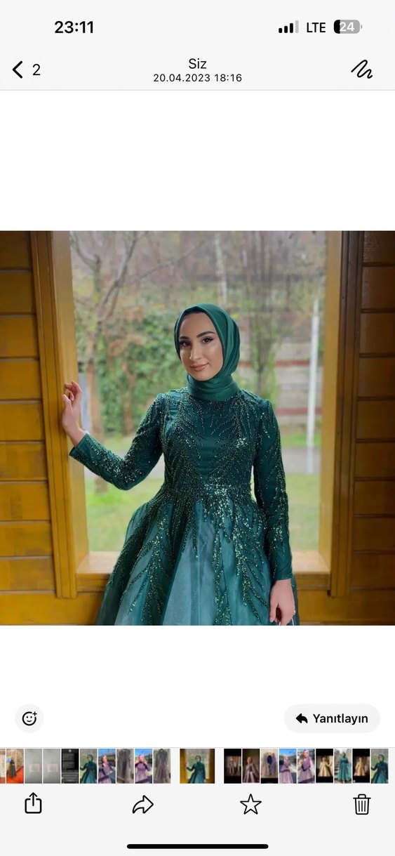 Yeşil İşlemeli Uzun Kollu Abiye Elbise - Görsel 2