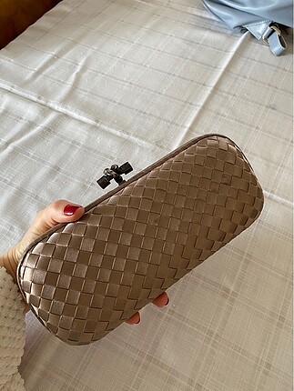 Bottega clutch