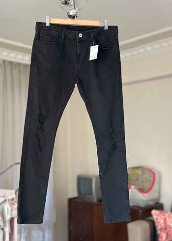 Siyah kadın yırtık detaylı kot pantolon - Görsel 2