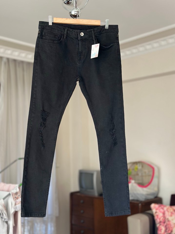 Siyah kadın yırtık detaylı kot pantolon - Görsel 2