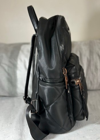 Kadın Siyah Deri Sırt Çantası - Görsel 3