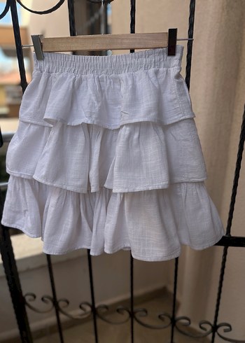 Beyaz Keten Volanlı Mini Etek - Görsel 4