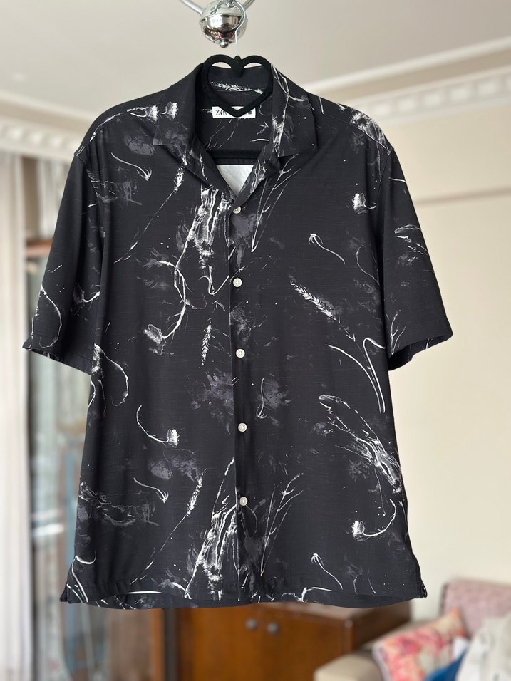 Zara Erkek Siyah Batik Desenli Kısa Kollu Gömlek - Görsel 3