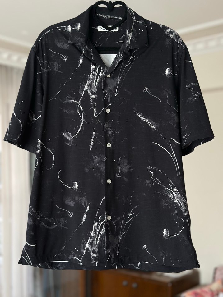 Zara Erkek Siyah Batik Desenli Kısa Kollu Gömlek - Görsel 2
