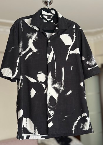 Zara Siyah Baskılı Kısa Kollu  Gömlek - Görsel 3