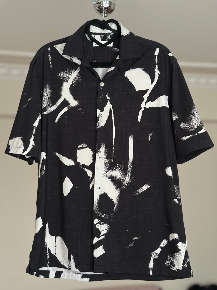 Zara Siyah Baskılı Kısa Kollu  Gömlek - Görsel 2