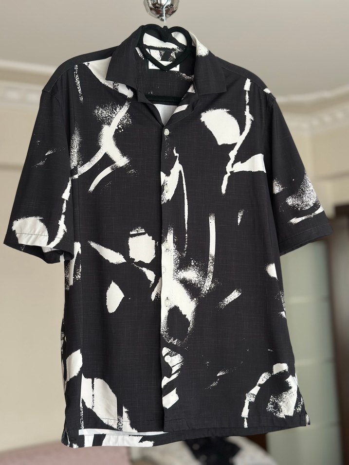Zara Siyah Baskılı Kısa Kollu  Gömlek - Görsel 3