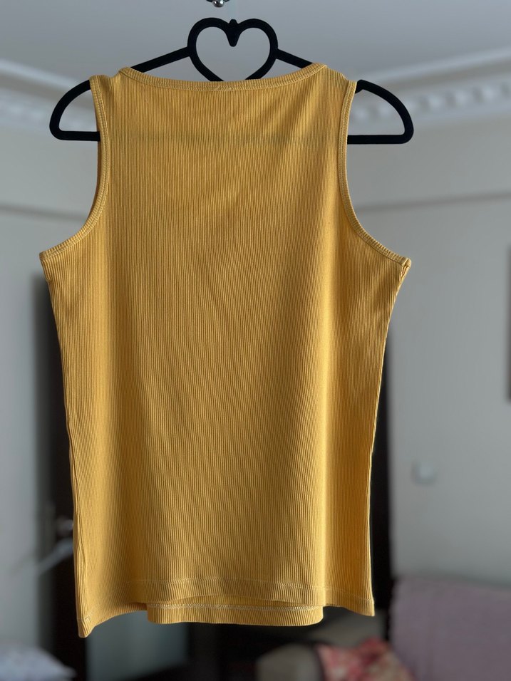 Sarı Kadın Kolsuz Fitted Atlet - Görsel 4