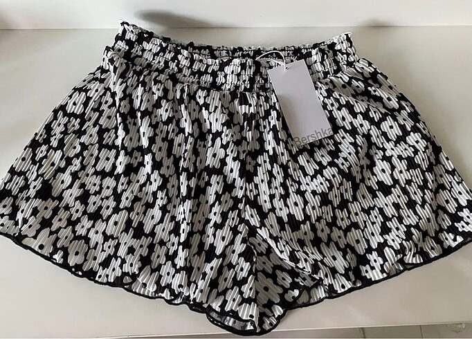 Bershka Pilili Etek