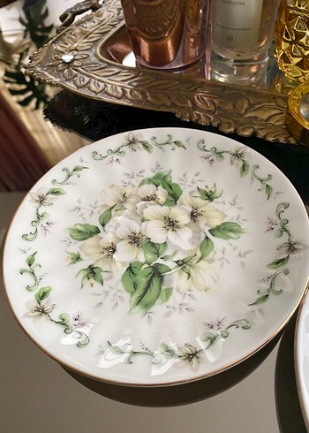 Çiçek Desenli Beyaz Çay Tabağı - Görsel 3