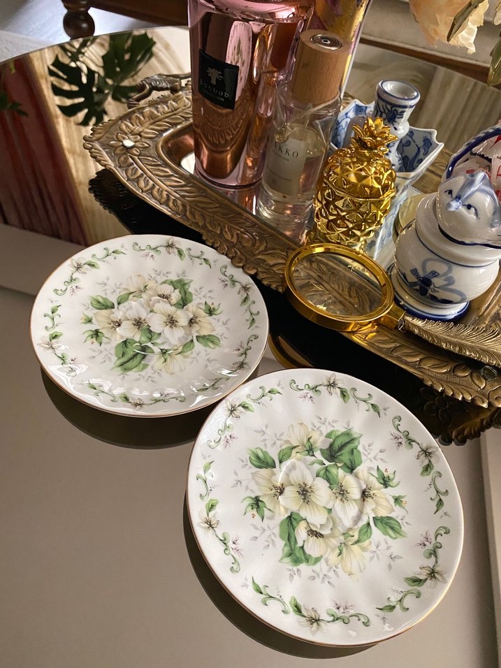 Çiçek Desenli Beyaz Çay Tabağı - Görsel 2