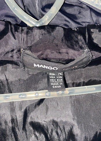 Siyah Kadın Kışlık Mont - Görsel 4