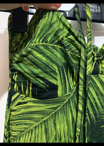 Yeşil Yaprak Desenli Uzun Straplez Elbise - Görsel 4