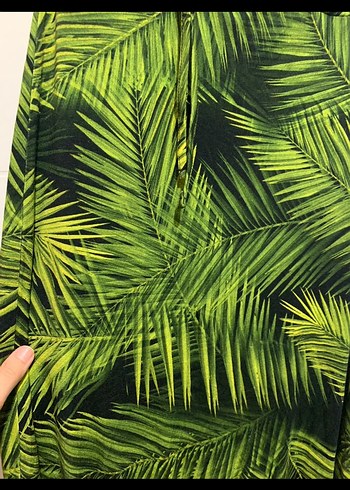 Yeşil Yaprak Desenli Uzun Straplez Elbise - Görsel 3