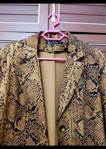 Yılan Desenli Kadın Süet Takım - Görsel 2