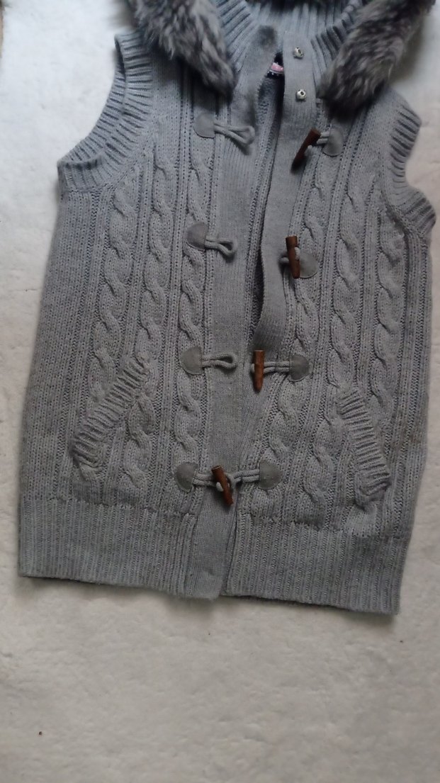 Gri Örgü Kadın Kapüşonlu Yelek - Görsel 2