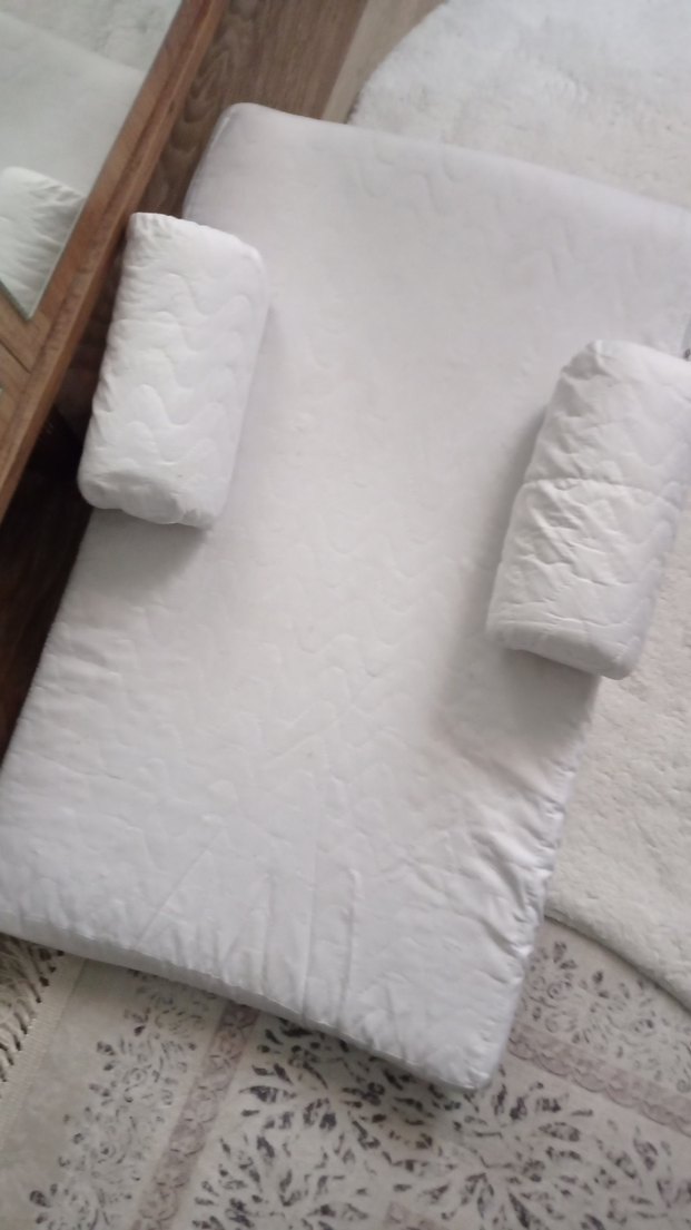 Beyaz Düz Desen reflü minderi - Görsel 2